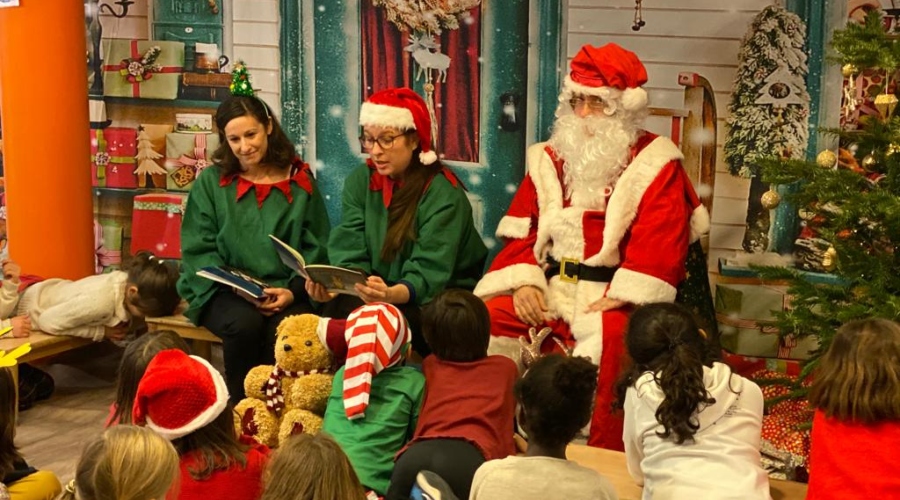 Photo de la fête de Noël avec l'APE à l'école de Dupleix