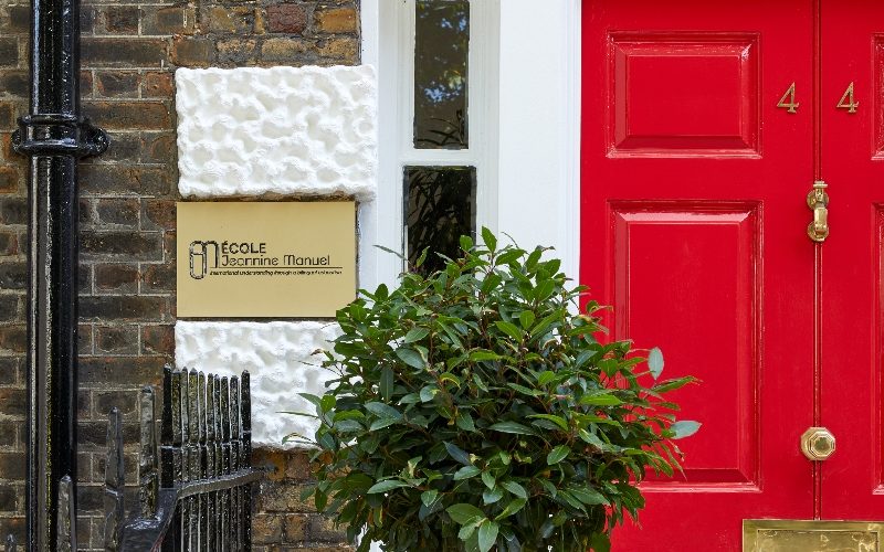 Photo de l'entrée de l'École Jeannine Manuel à Londres